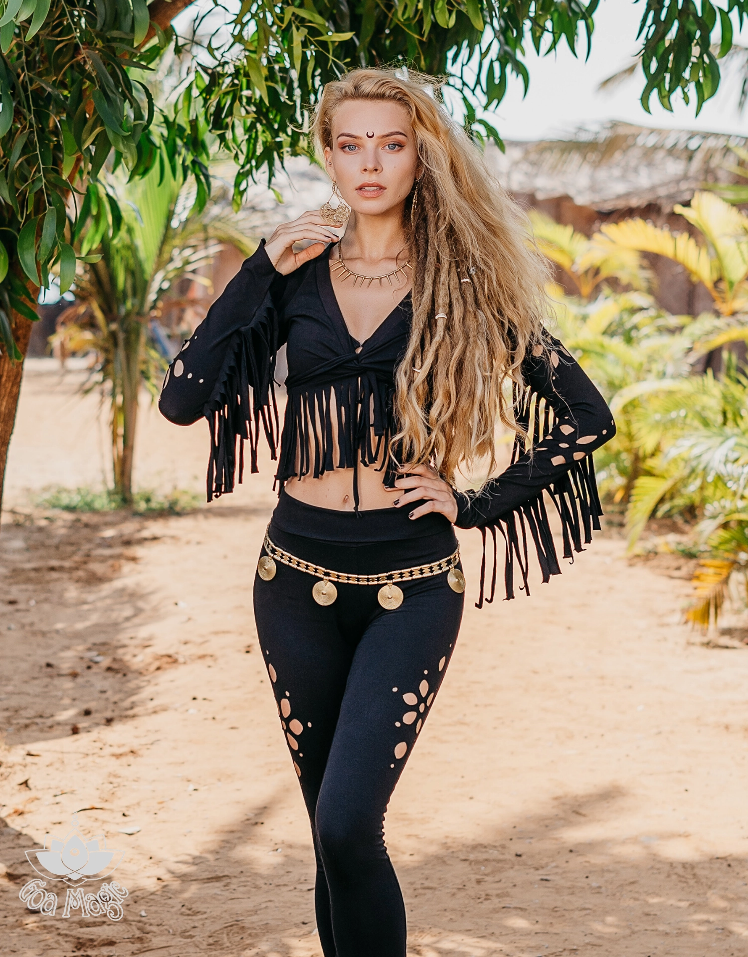 Clearance - Long Sleeve Fringe Tank Top in Black Cotton fabric