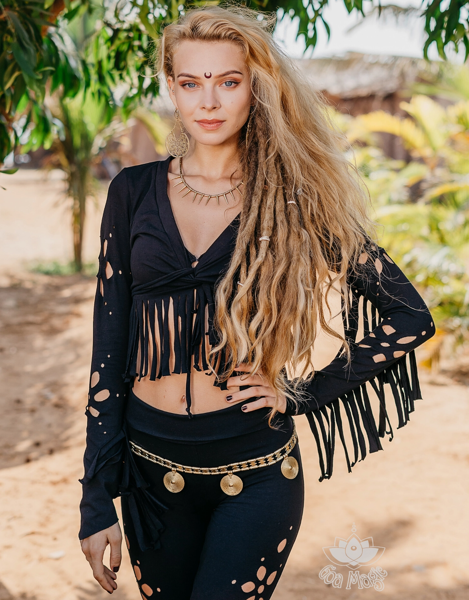 Clearance - Long Sleeve Fringe Tank Top in Black Cotton fabric