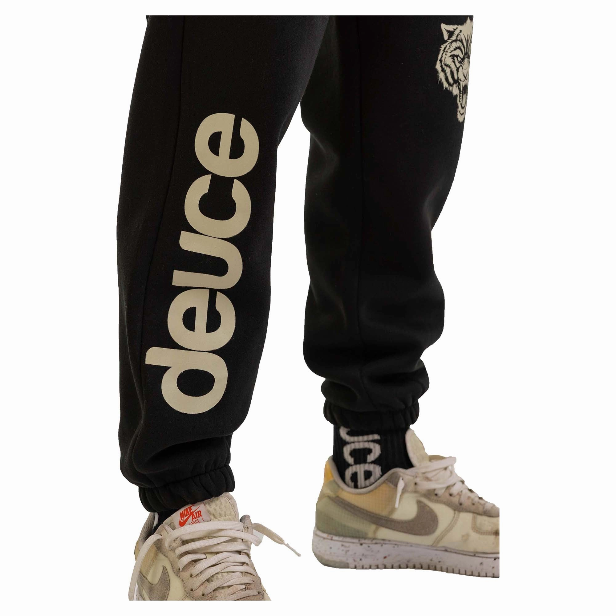 Men's Everyone Loves An Underdog Sweatpants