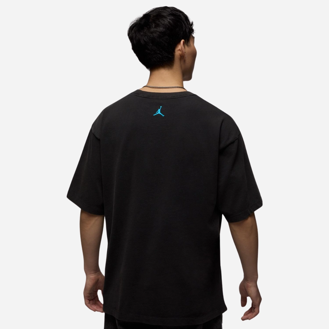 mens jordan flight essentials north carolina s/s tee (black)