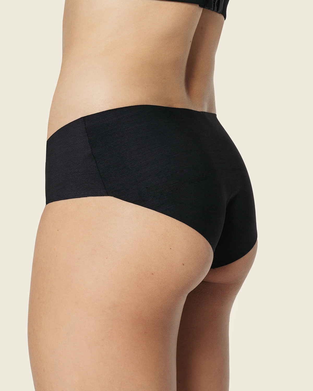 No Ride-Up Seamless Hiphugger Panty
