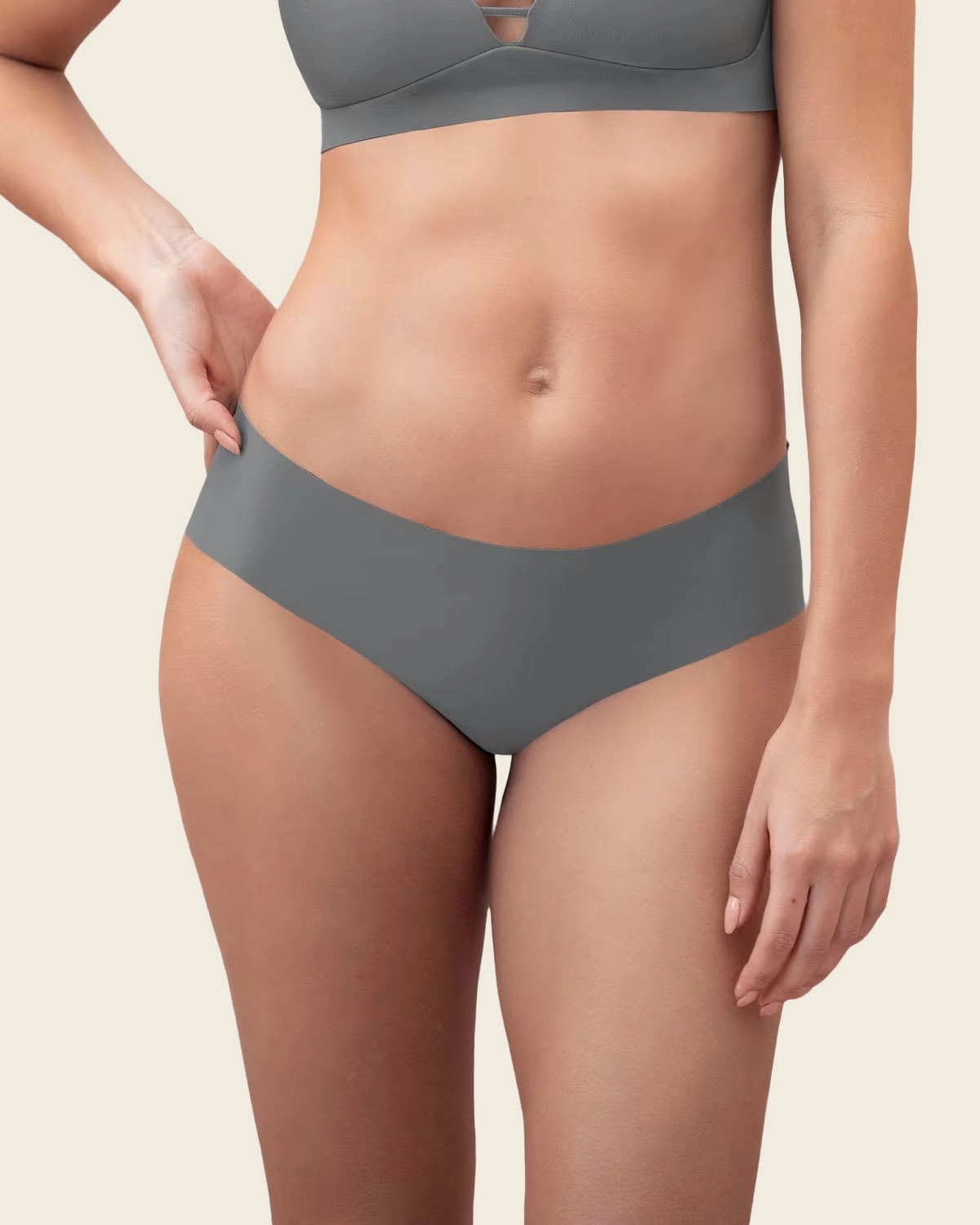 No Ride-Up Seamless Hiphugger Panty